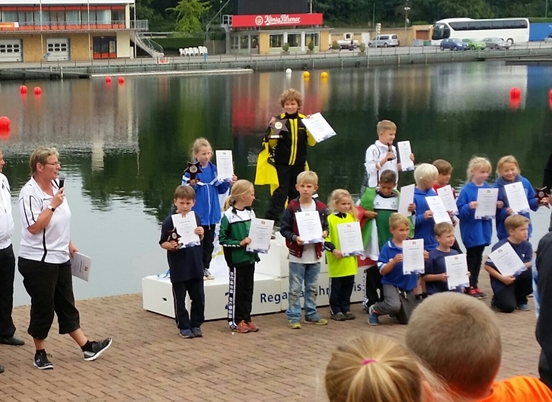 Deutsche Jugendmeisterschaften im Motorbootslalom - Siegerehrung der Klasse M1